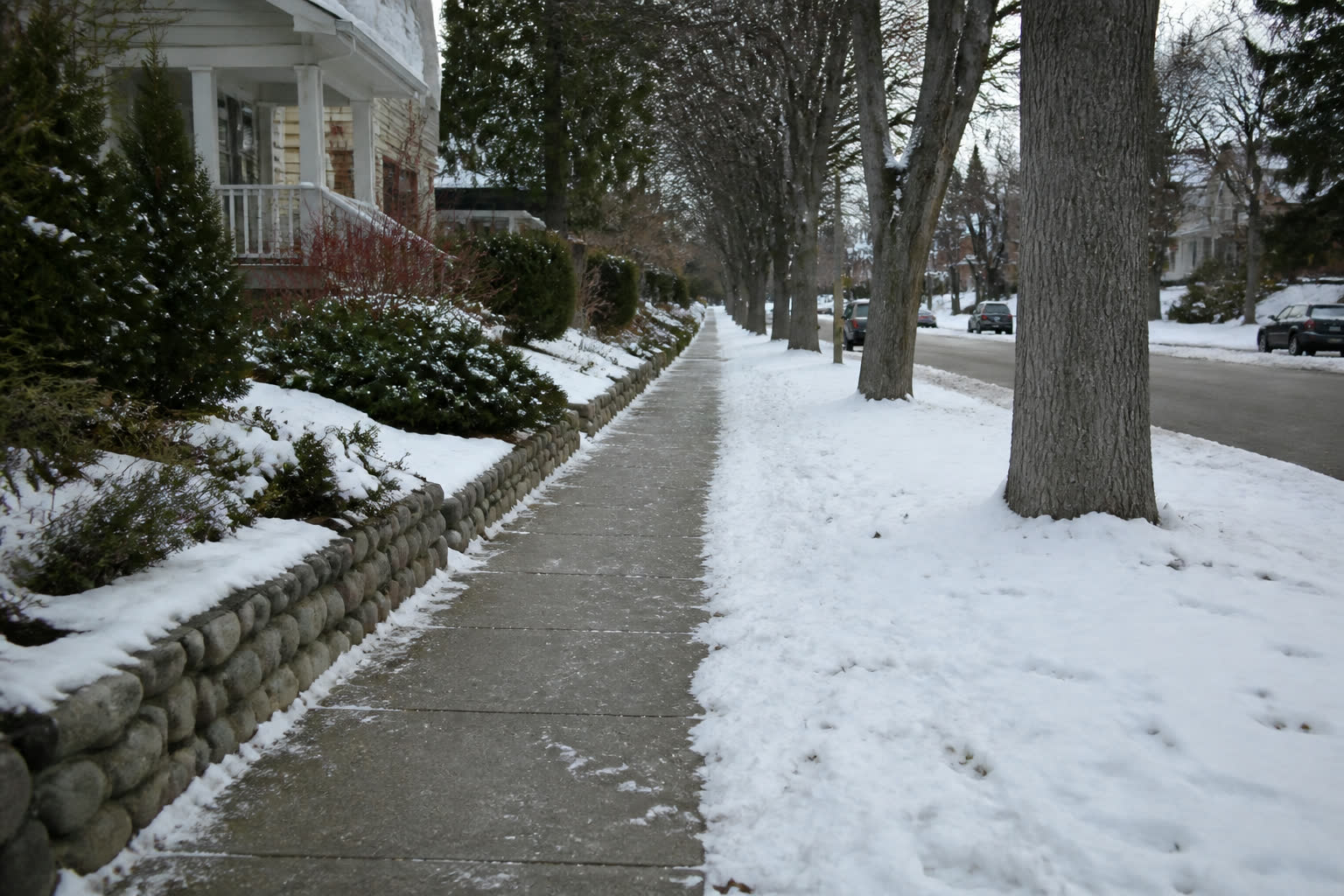 Calgary's Snow Removal Bylaw: The 24-Hour Rule Explained
